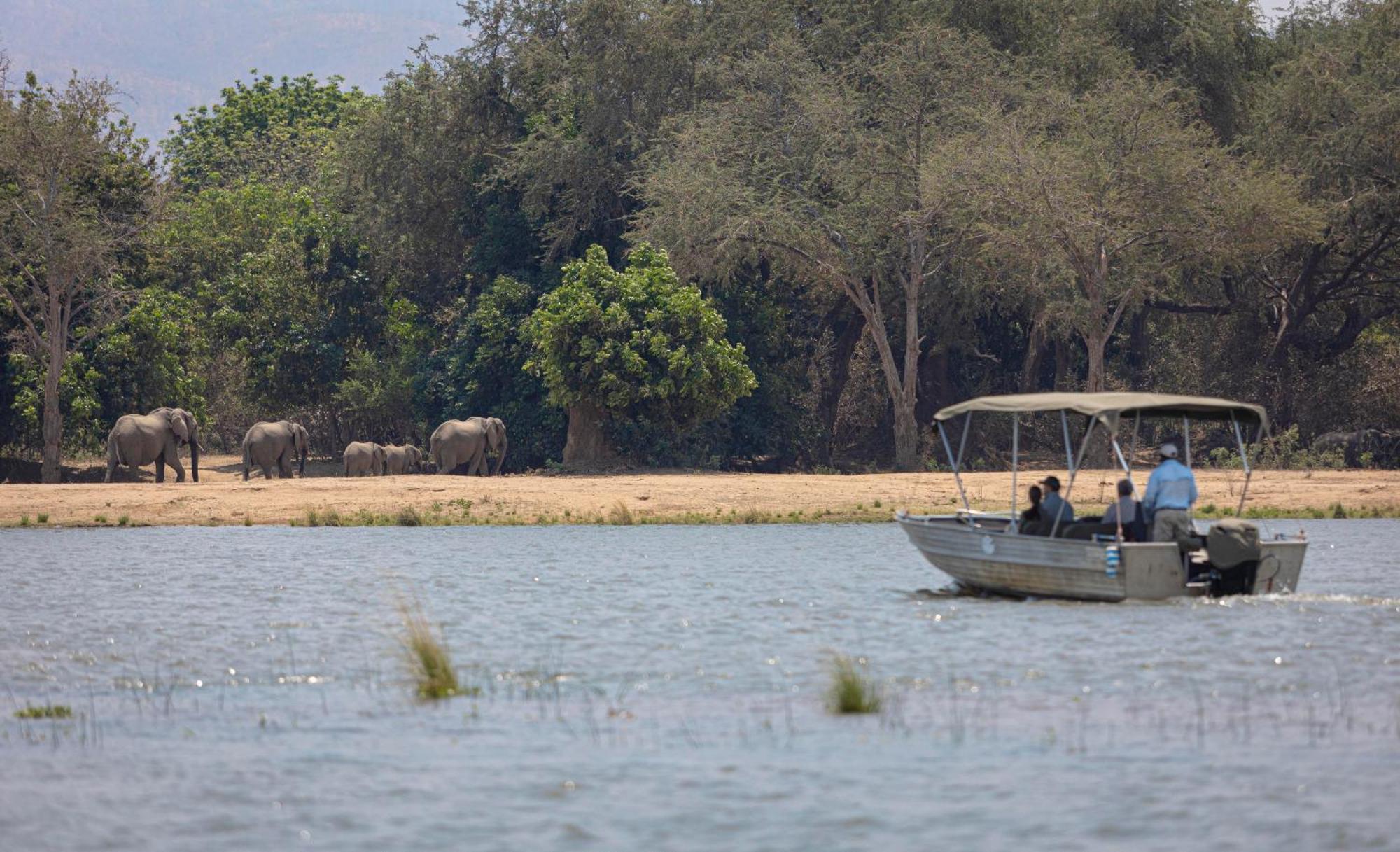 Royal Zambezi Lodge Mafuta Exterior foto