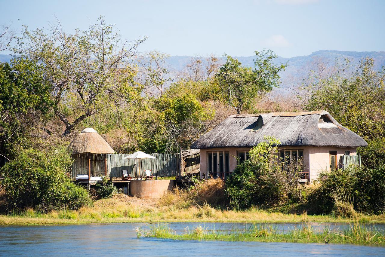Royal Zambezi Lodge Mafuta Exterior foto