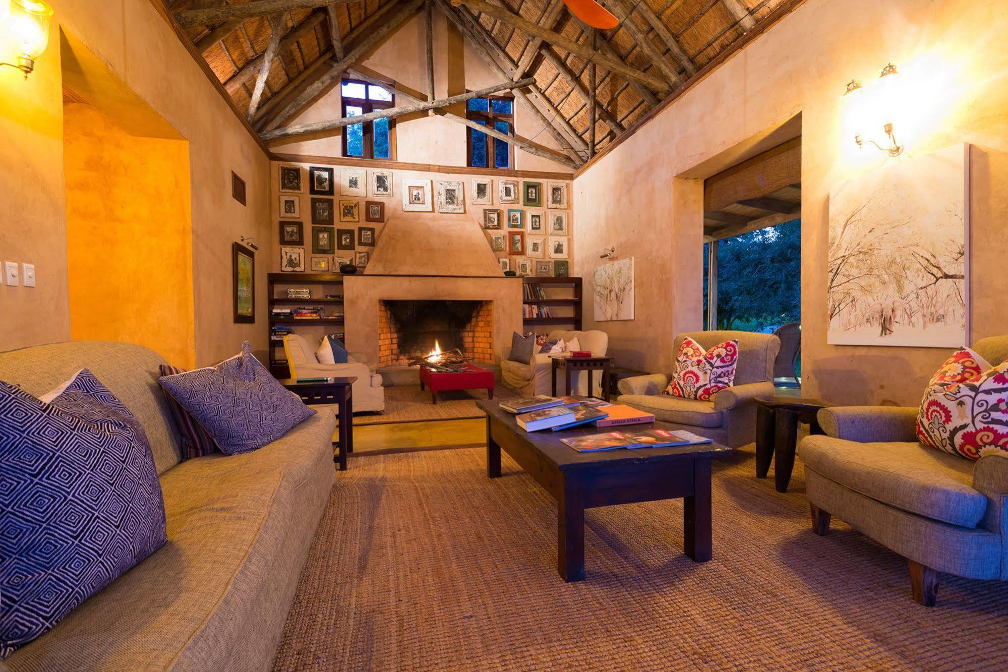 Royal Zambezi Lodge Mafuta Exterior foto