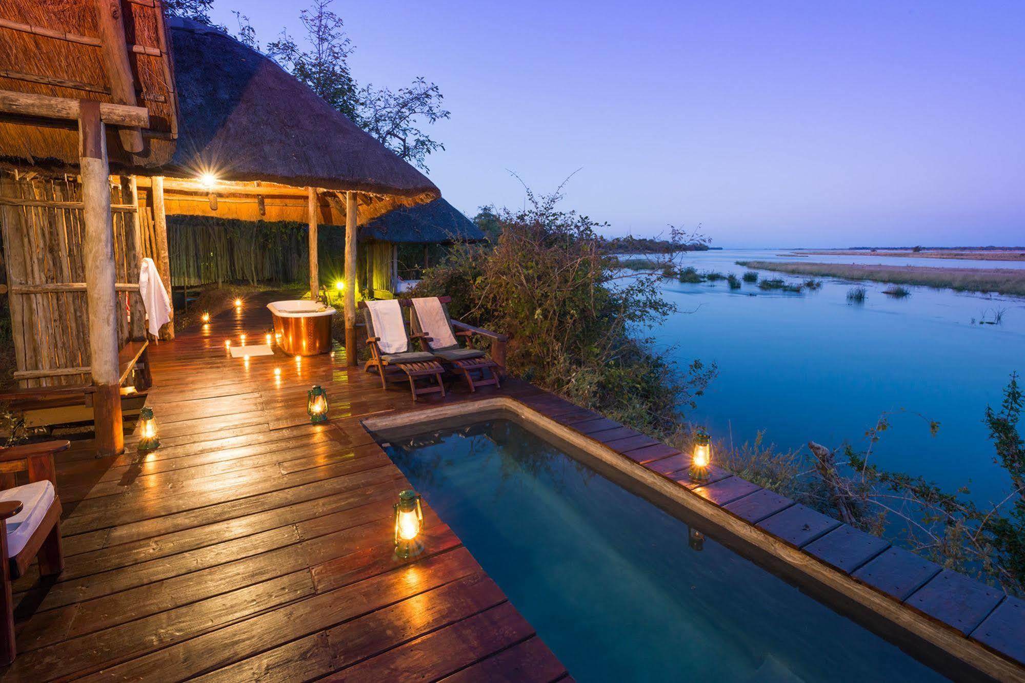 Royal Zambezi Lodge Mafuta Exterior foto
