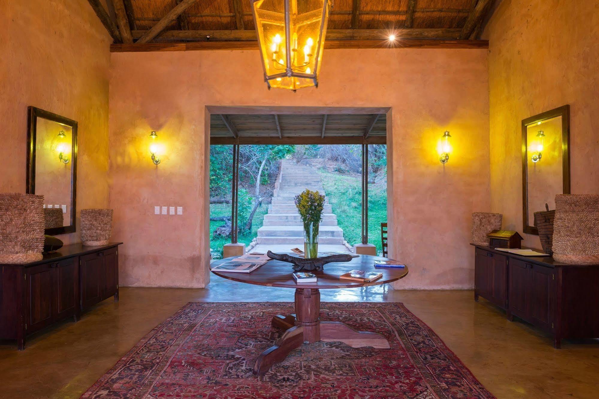 Royal Zambezi Lodge Mafuta Exterior foto